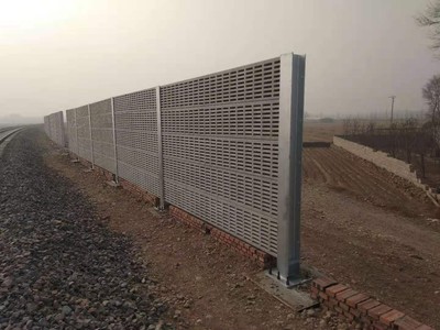 鐵路聲屏障讓方圓百米噤若寒蟬鐵路聲屏障價格