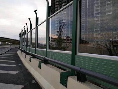 金屬聲屏障——公路噪音治理的經濟高效解決方案